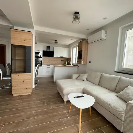 Mariva - 25 Apartment