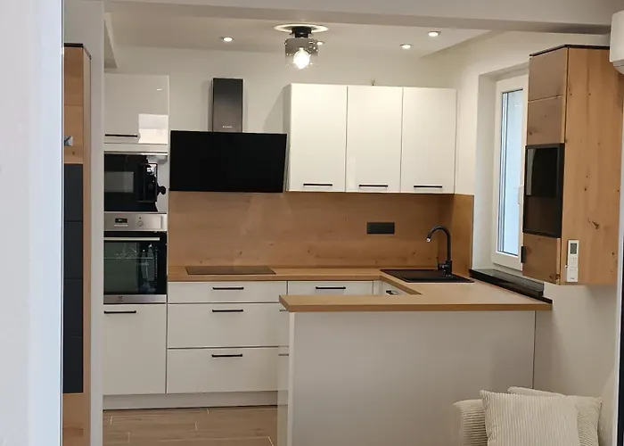 Mariva - 25 ماكارسكا