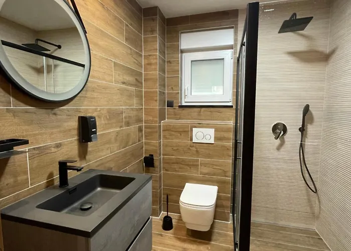 Mariva - 25 ماكارسكا