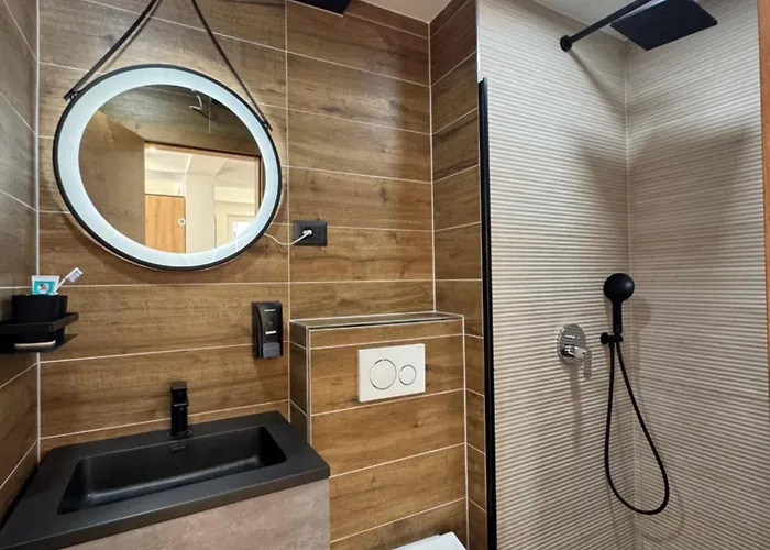 Mariva - 25 ماكارسكا